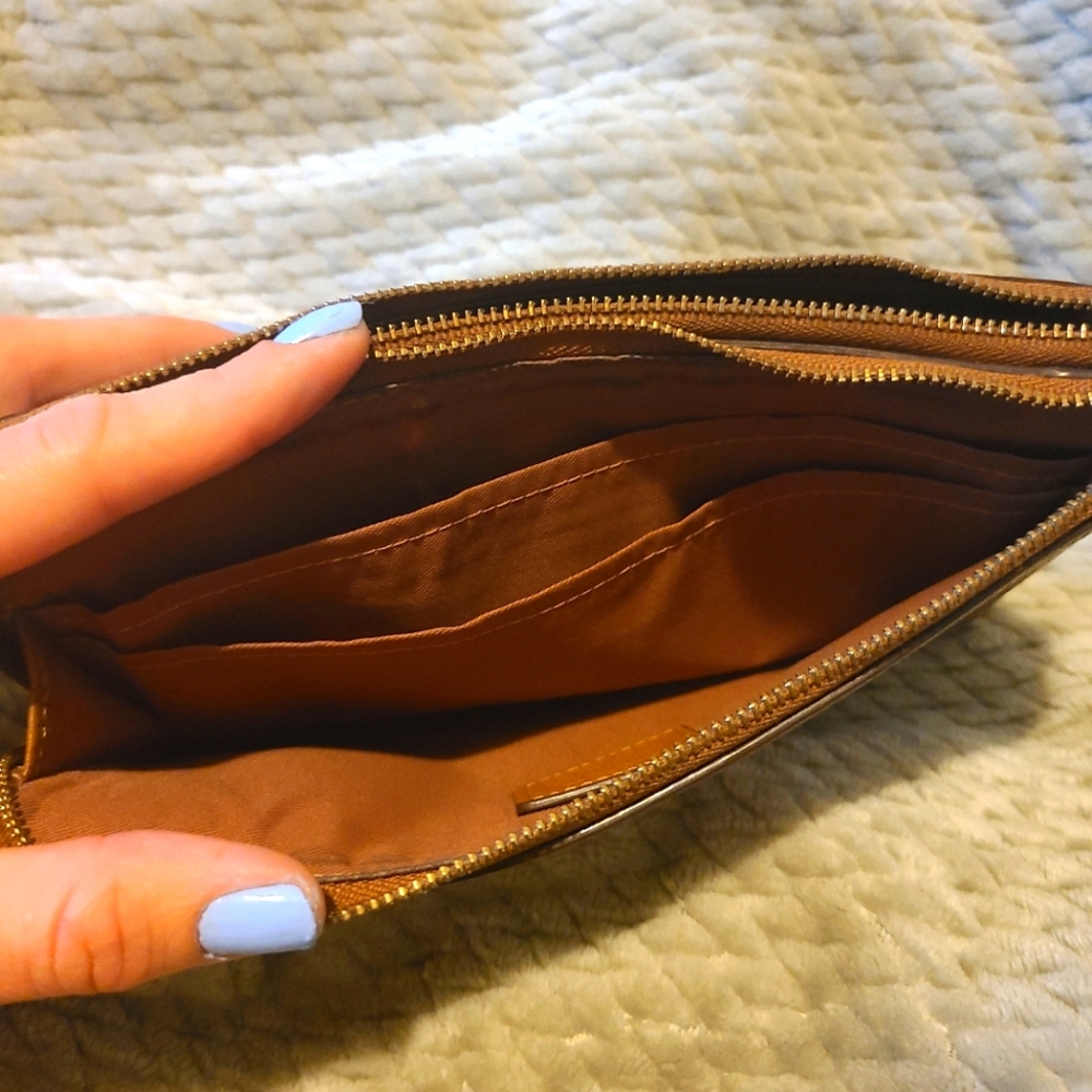COACH Pebble Leather Wallet - Picture 2 of 4